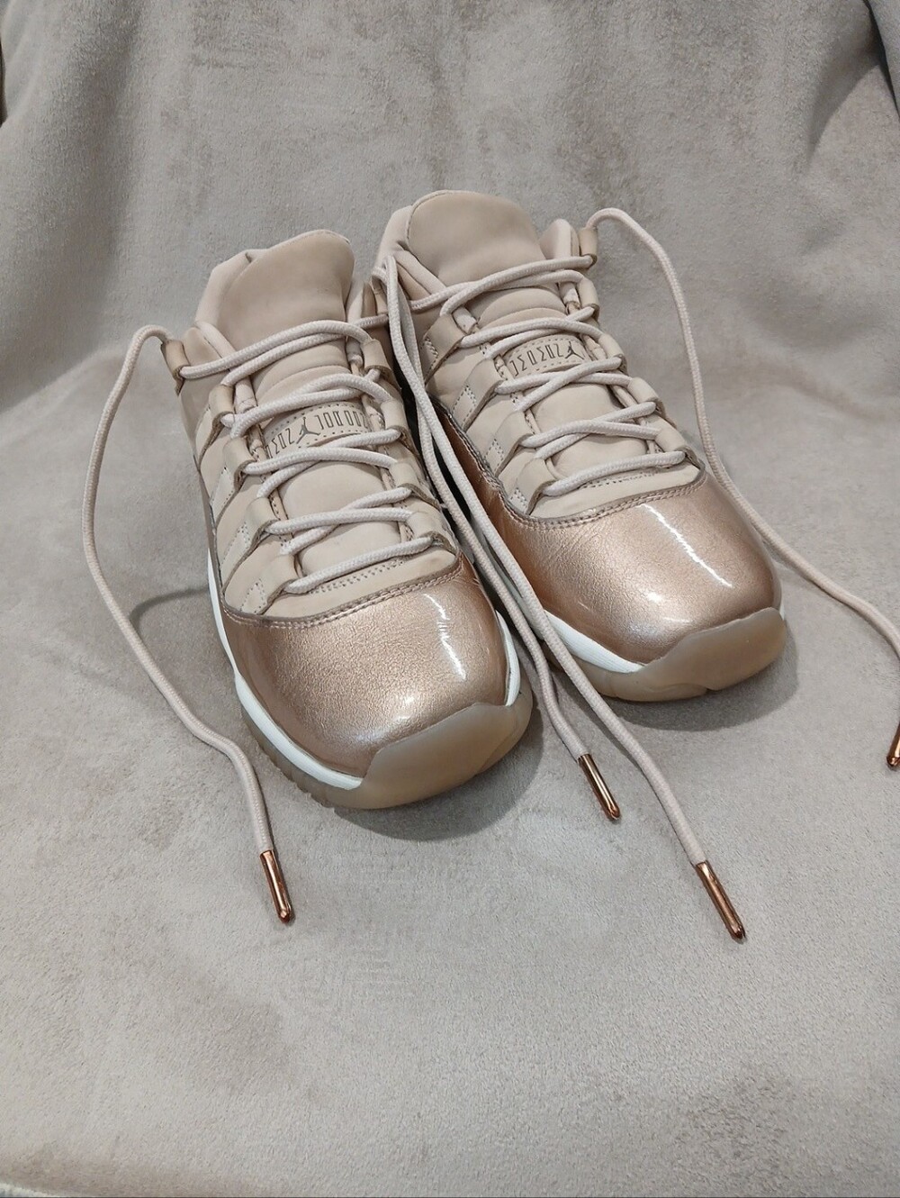 Nike Air Jordan 11 Retro Low Rise Rose Gold Metallic Sneakers Women Sz 8.5